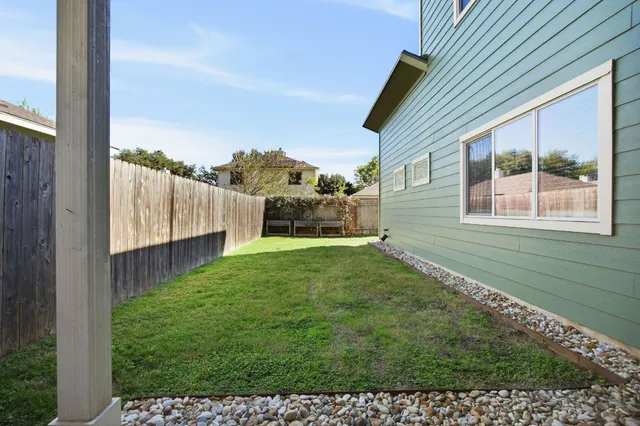 $2,850 | 1125 Walton Lane, Unit D, Austin, TX 78721