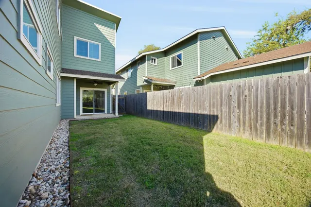 $2,850 | 1125 Walton Lane, Unit D, Austin, TX 78721