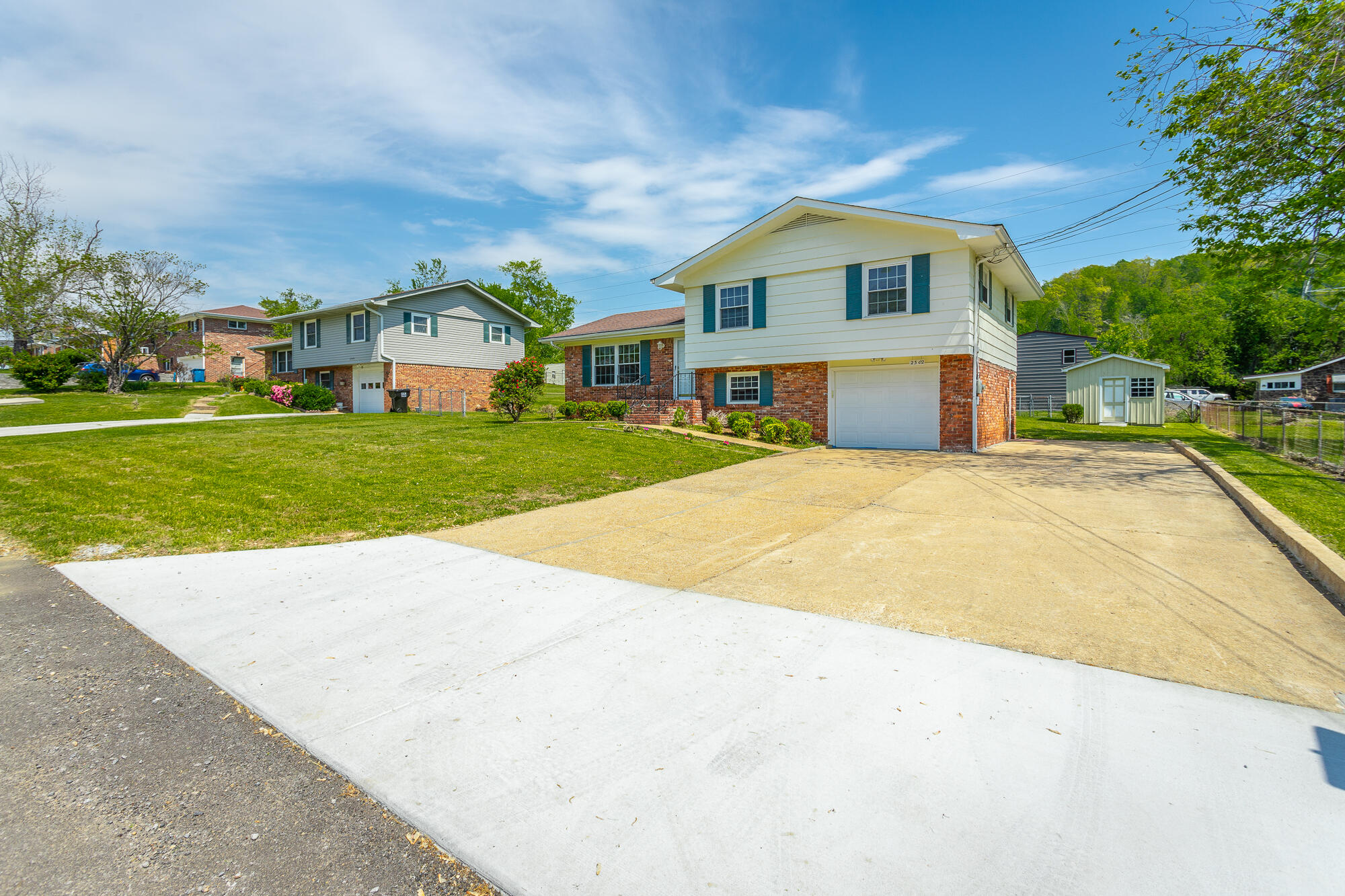 2302 Rodeo Drive Chattanooga, TN 37421 - Photo 2 of 51 2302 Rodeo Drive HD-52