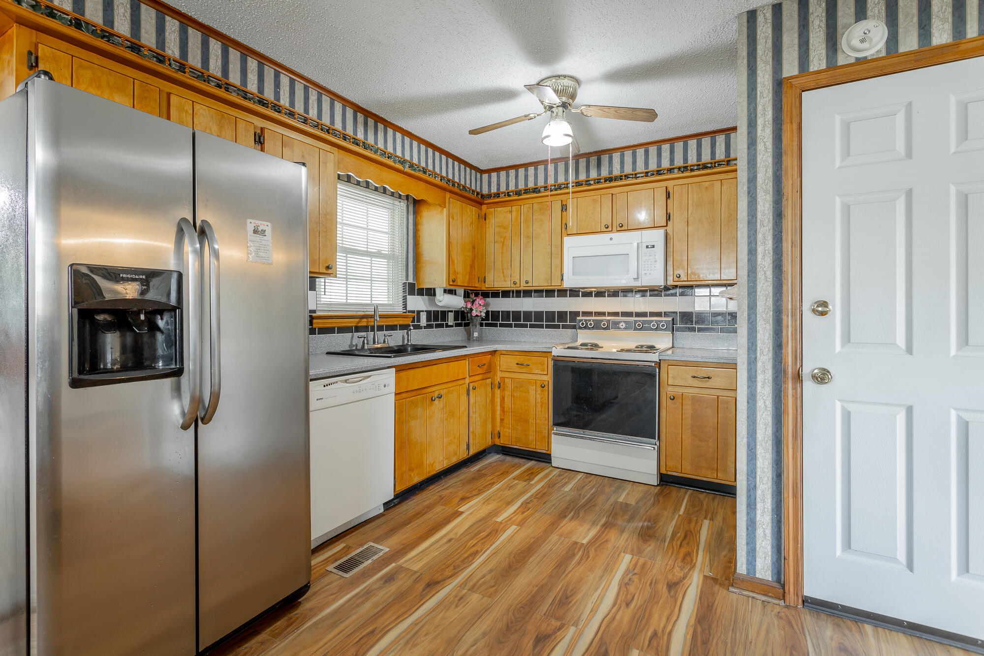 2302 Rodeo Drive Chattanooga, TN 37421 - Photo 8 of 51 2302 Rodeo Drive HD-12