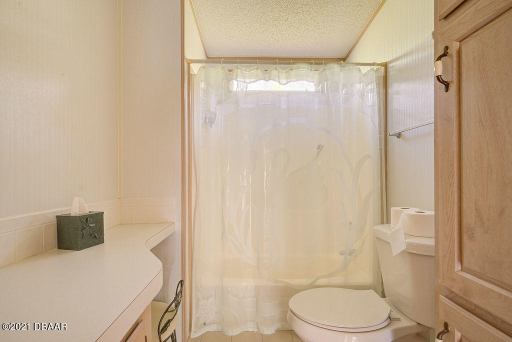 502 Topside Circle Edgewater, FL 32141 - Photo 11 of 64 31B75689-659D-4178-AE09-DA4AD5800116