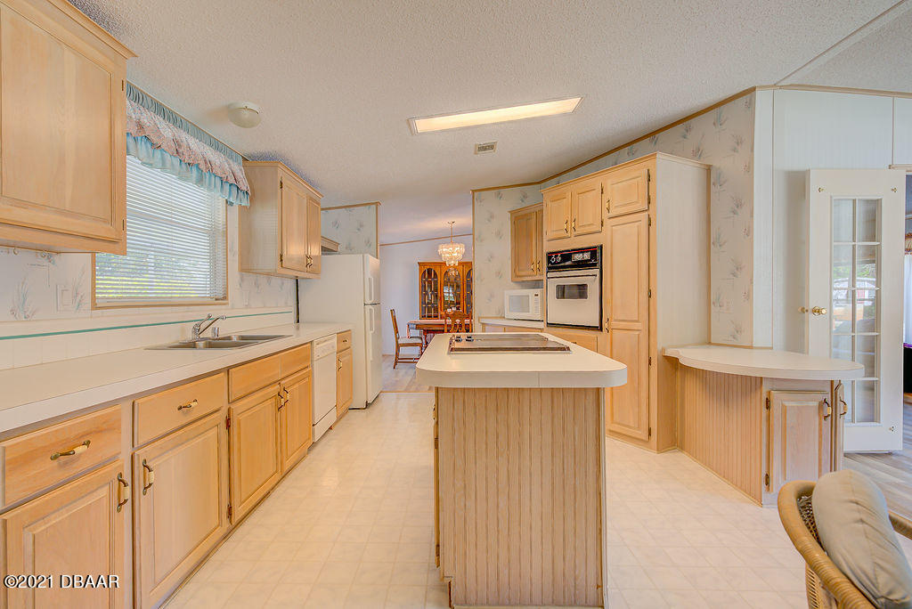 502 Topside Circle Edgewater, FL 32141 - Photo 28 of 64 AB380996-812E-4222-AF24-4AFC6B77FFBC