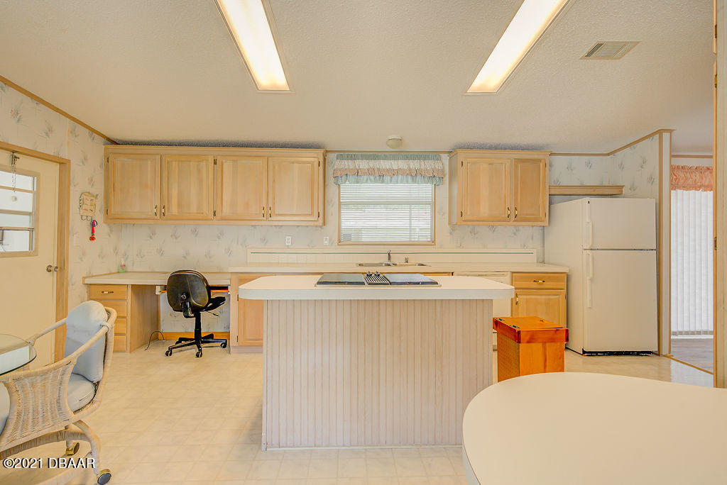 502 Topside Circle Edgewater, FL 32141 - Photo 37 of 64 EACA84CA-A97F-450F-8788-BFE8717A9FFA
