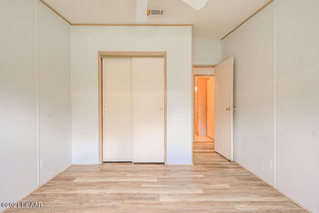 502 Topside Circle Edgewater, FL 32141 - Photo 5 of 64 2DB9D5DC-D5ED-44D1-9891-136CB49457F3