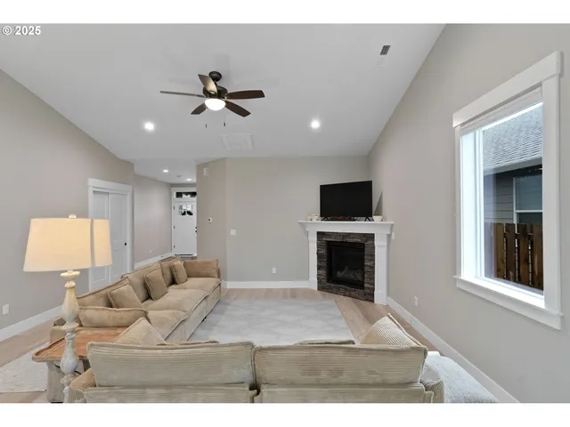 $535,000 | 1025 Sassafras Street, Independence, OR 97351