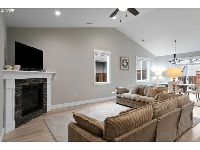 $535,000 | 1025 Sassafras Street, Independence, OR 97351