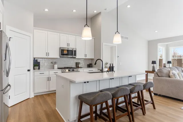 $500,000 | 11954 Smithfield Drive, Unit LOT 47, Holland, MI 49424