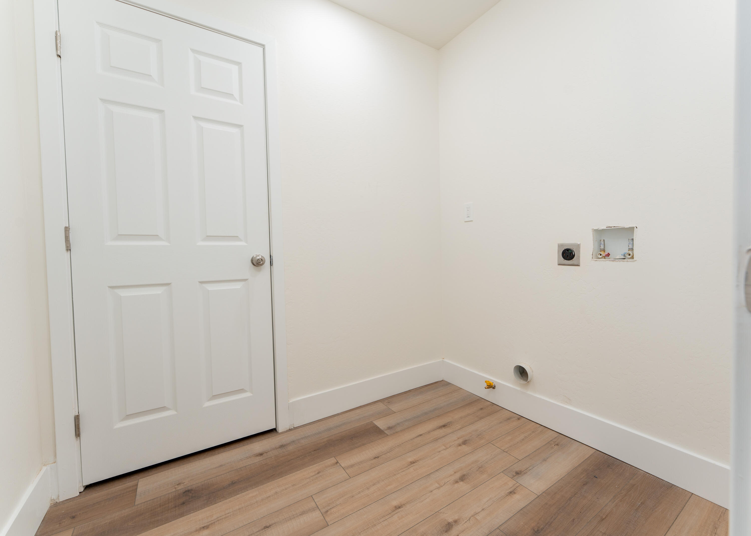 30750 Farr Road Visalia, CA 93291 - Photo 29 of 33 35