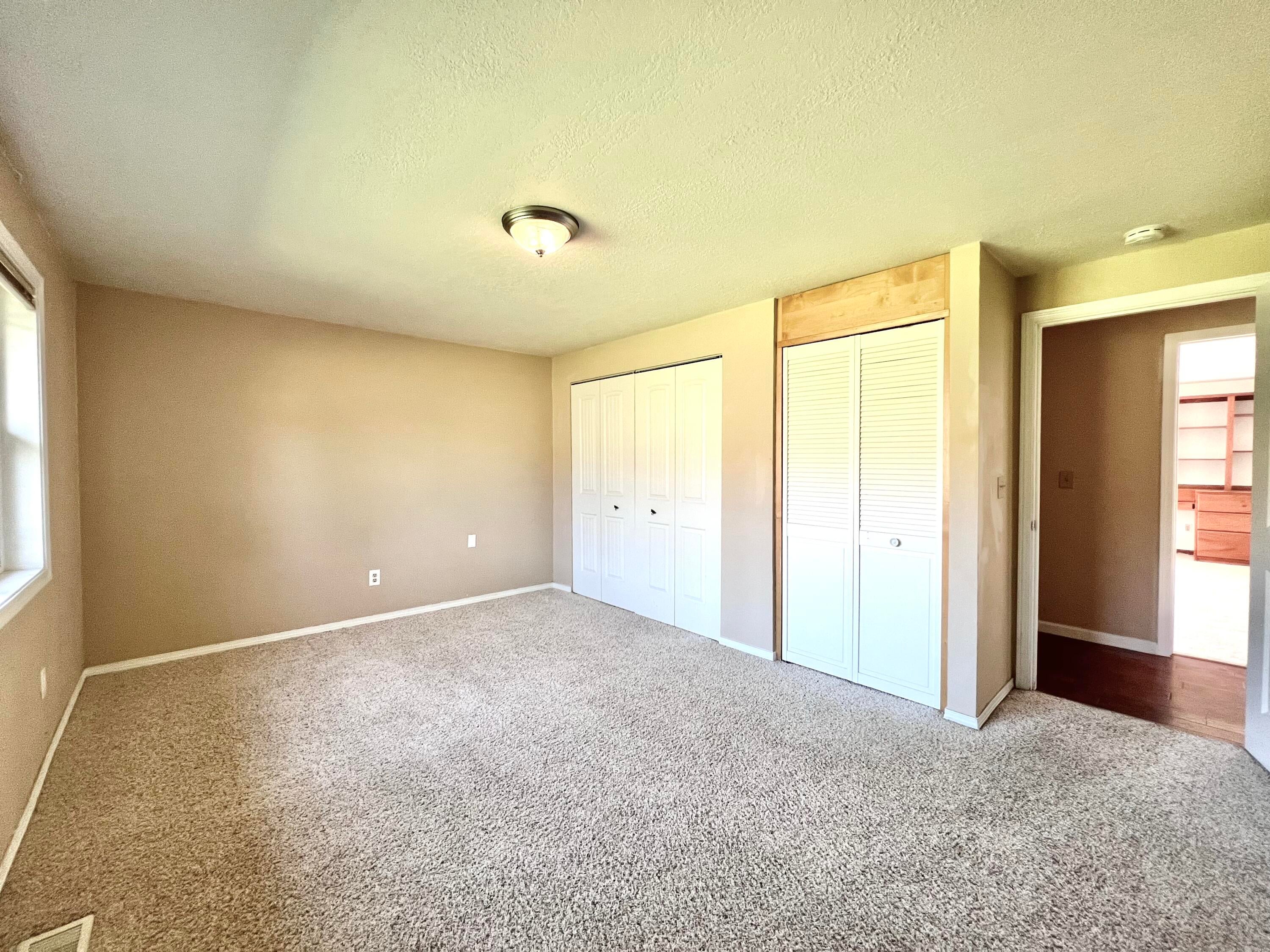 5525 Tunnel Loop Road Grants Pass, OR 97526 - Photo 30 of 65 26. Bedroom 2
