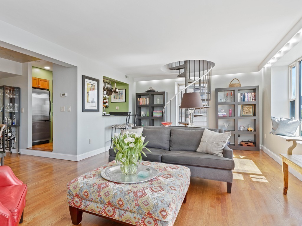 452 Park Drive, Unit 18 Boston, MA 02215 - Photo 7 of 28