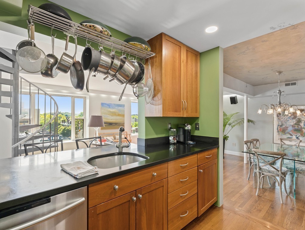 452 Park Drive, Unit 18 Boston, MA 02215 - Photo 9 of 28