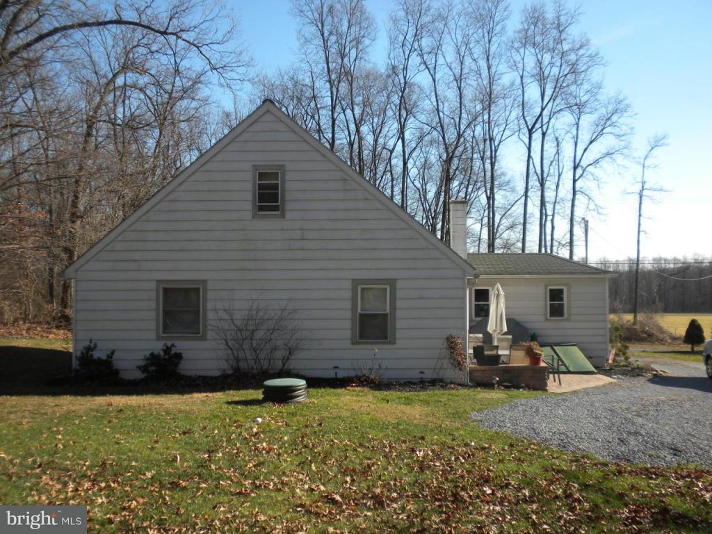 475 Hammertown Road Narvon, PA 17555 - Photo 3 of 8 Gallery Image 3