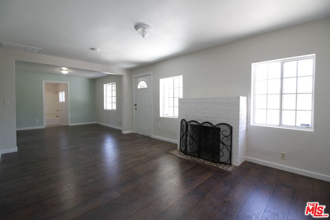 4235 Bermuda Avenue Riverside, CA 92507 - Photo 5 of 13