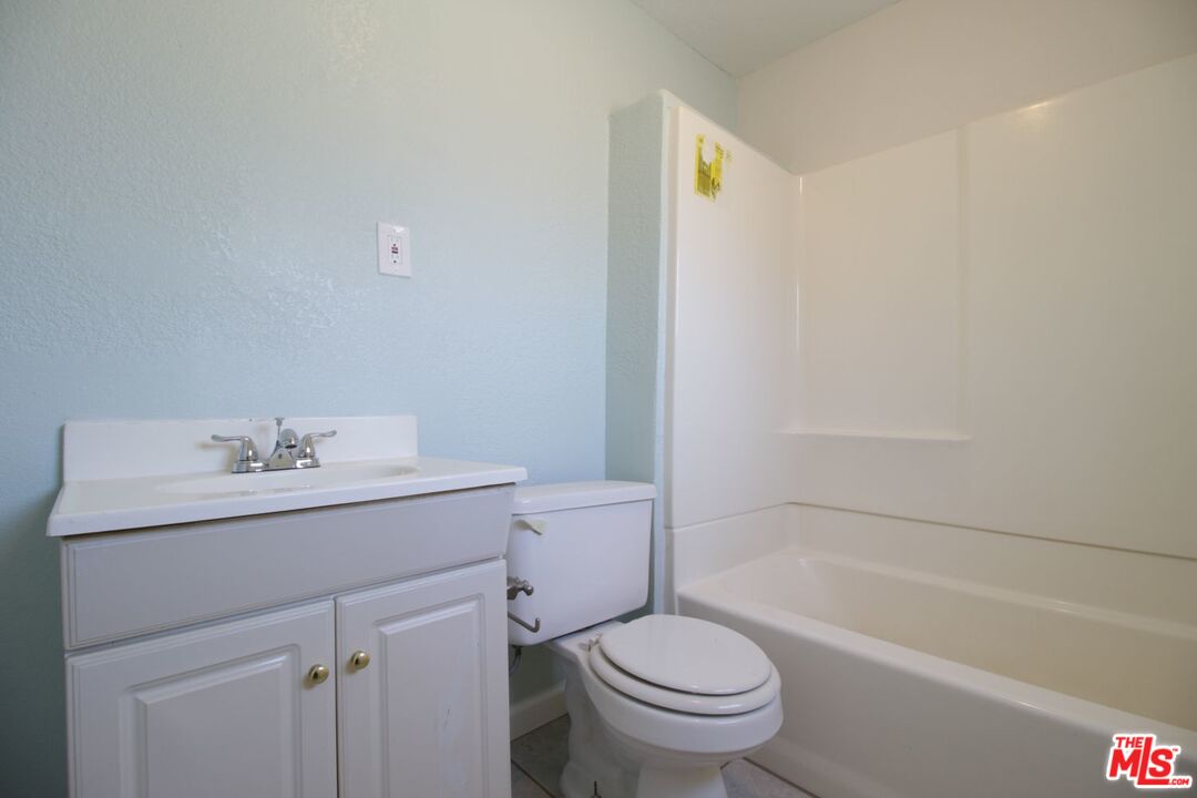 4235 Bermuda Avenue Riverside, CA 92507 - Photo 9 of 13