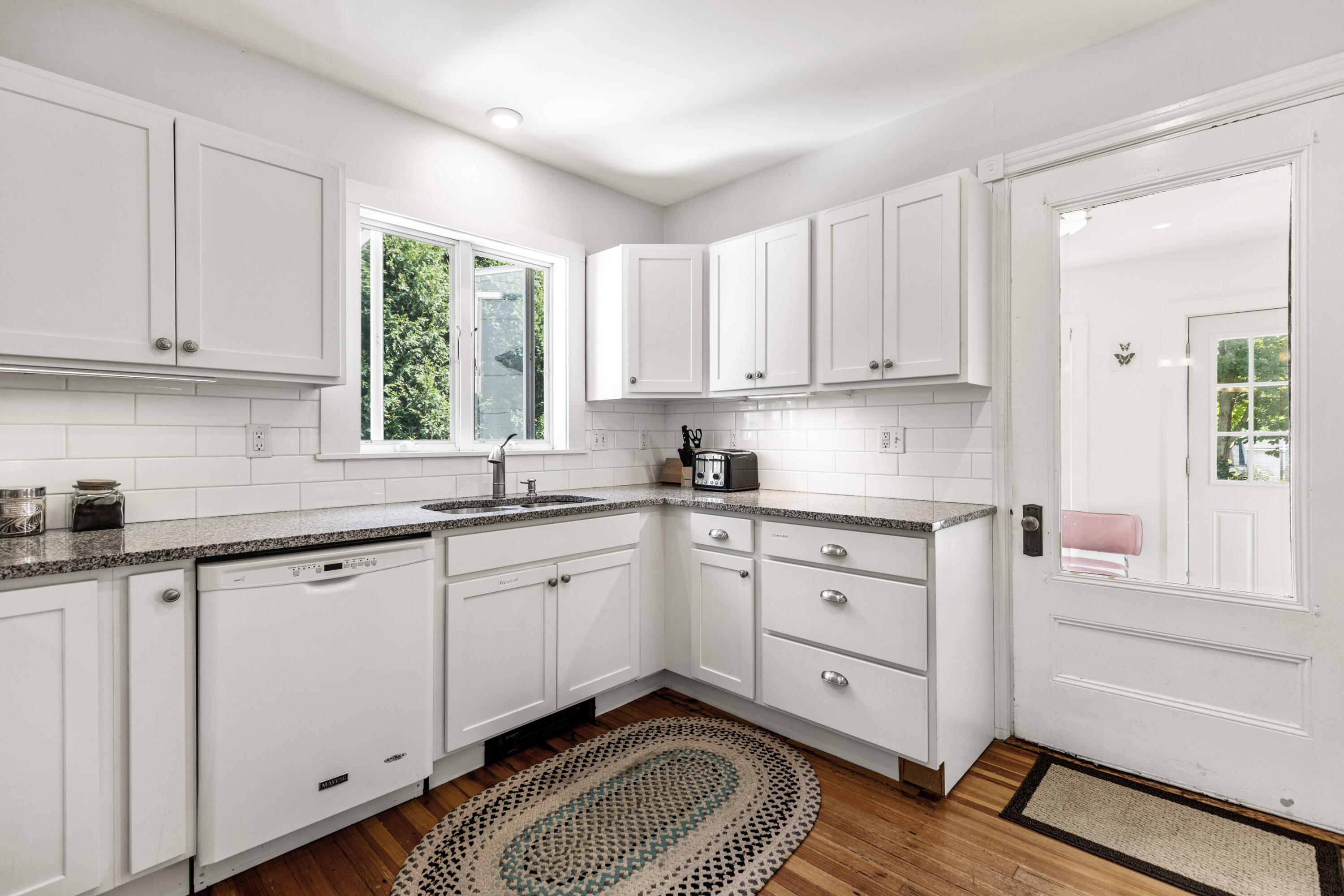 60 Surfsite Road South Portland, ME 04106 - Photo 9 of 47 60 Surfsite South Portland_04