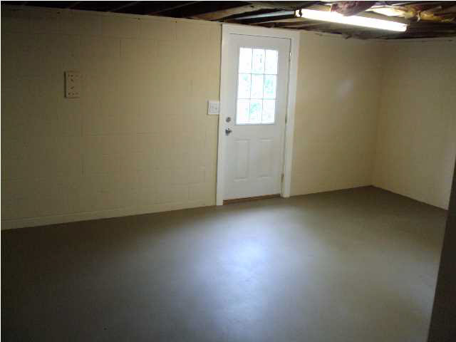 8410 Old State Road Evansville, IN 47710 - Photo 20 of 28 Gallery Image 20