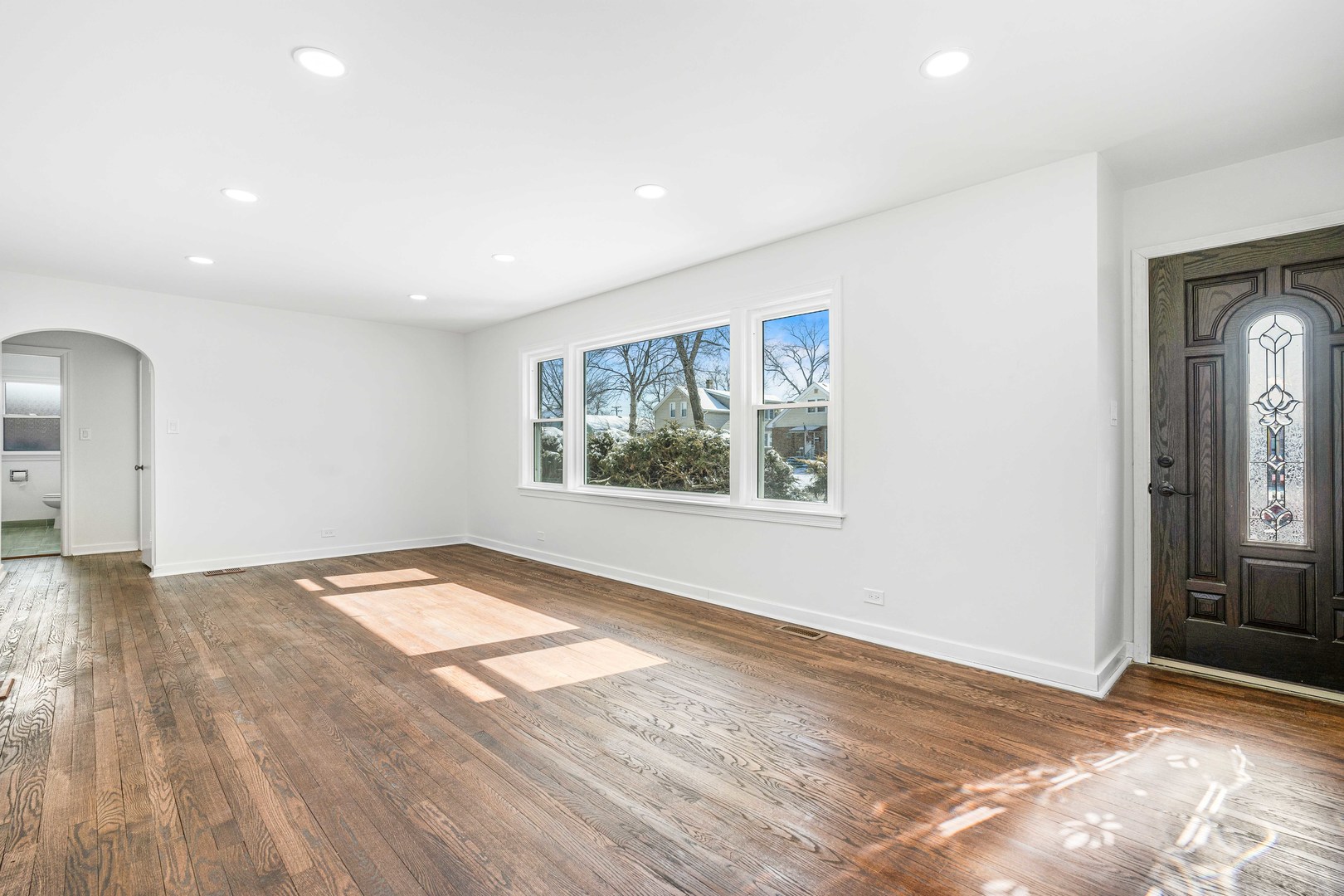8110 46th Street Lyons, IL 60534 - Photo 8 of 26 an empty room with windows