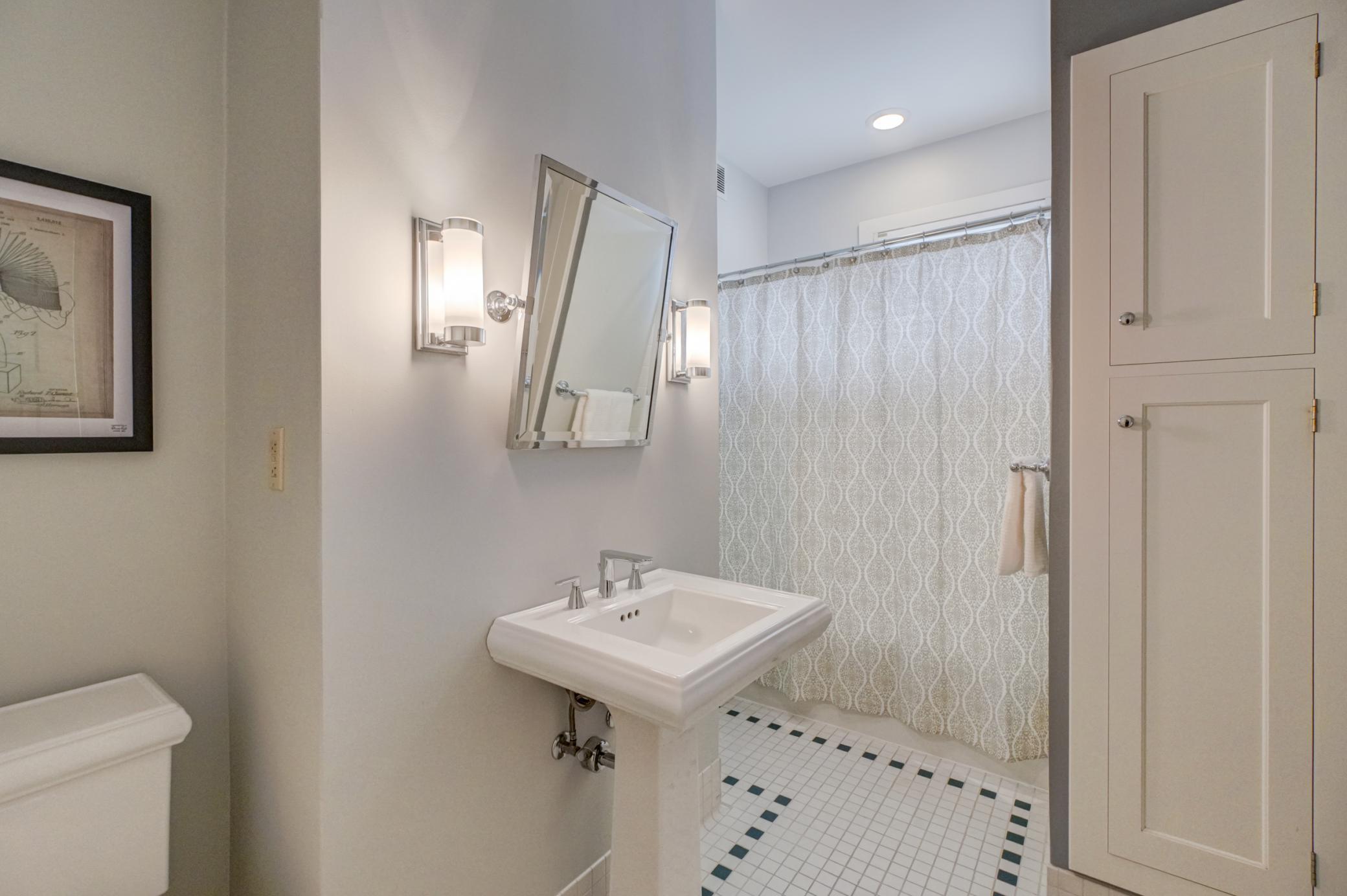 1783 Irving Avenue South Minneapolis, MN 55403 - Photo 32 of 46