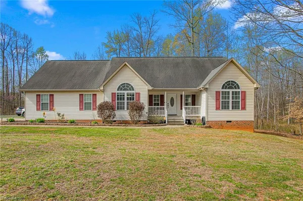 $385,000 | 4619 Plantation Manor Drive, Randleman, NC 27317