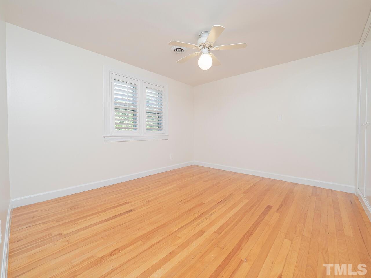 1637 Sutton Drive Raleigh, NC 27605 - Photo 11 of 20 Gallery Image 11