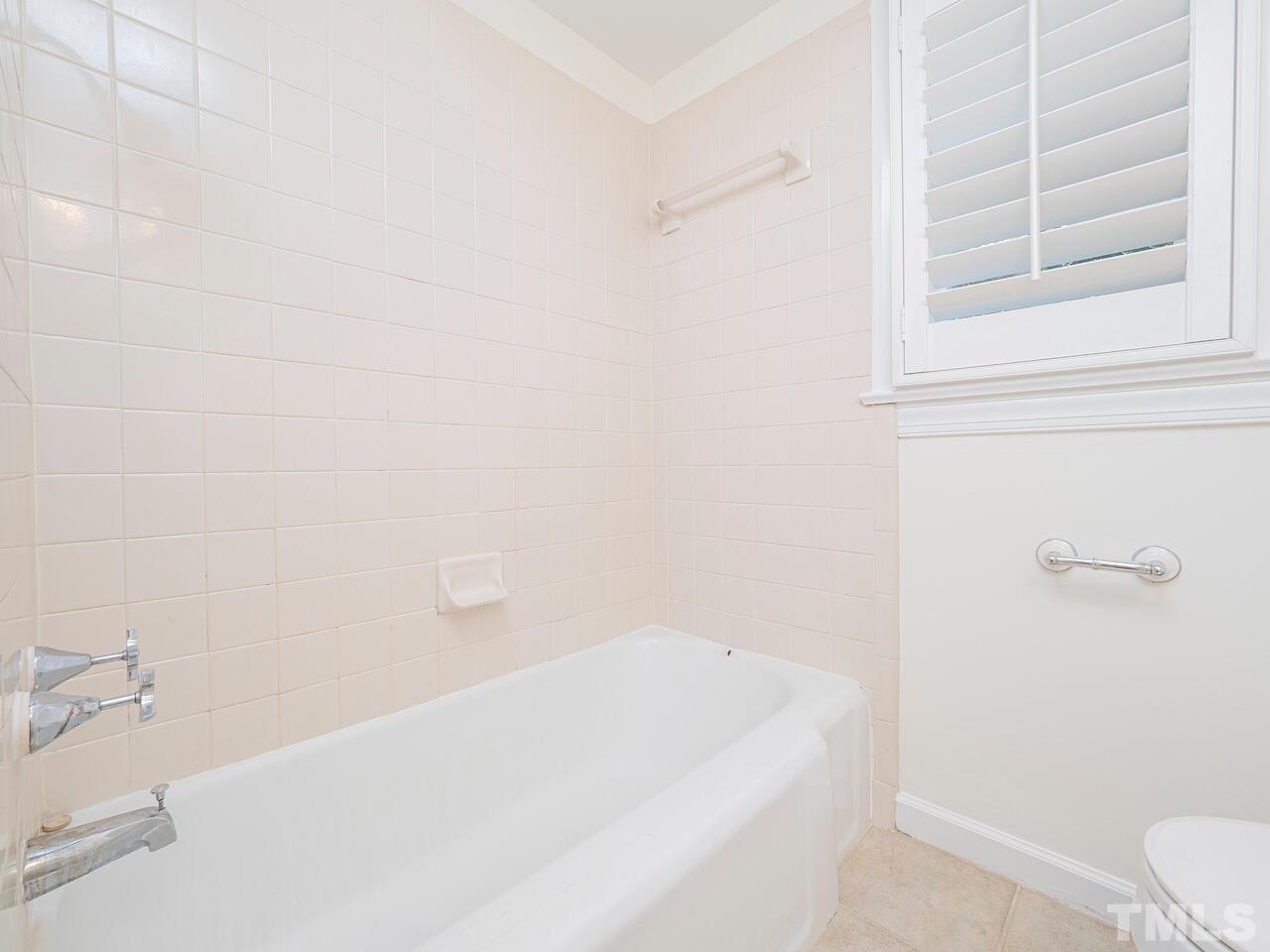 1637 Sutton Drive Raleigh, NC 27605 - Photo 13 of 20 Gallery Image 13
