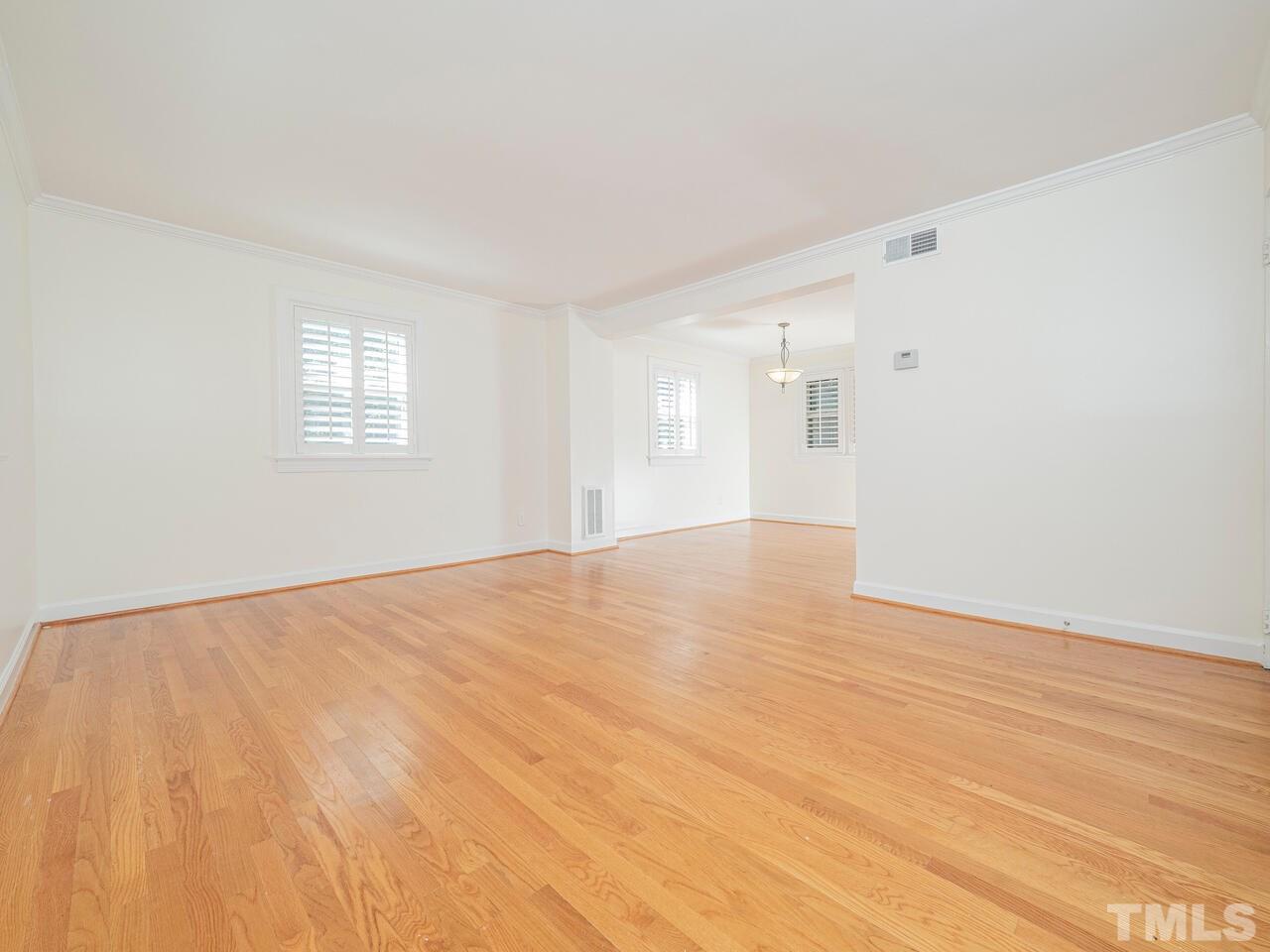 1637 Sutton Drive Raleigh, NC 27605 - Photo 3 of 20 Gallery Image 3