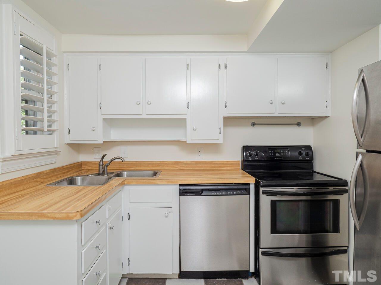 1637 Sutton Drive Raleigh, NC 27605 - Photo 7 of 20 Gallery Image 7