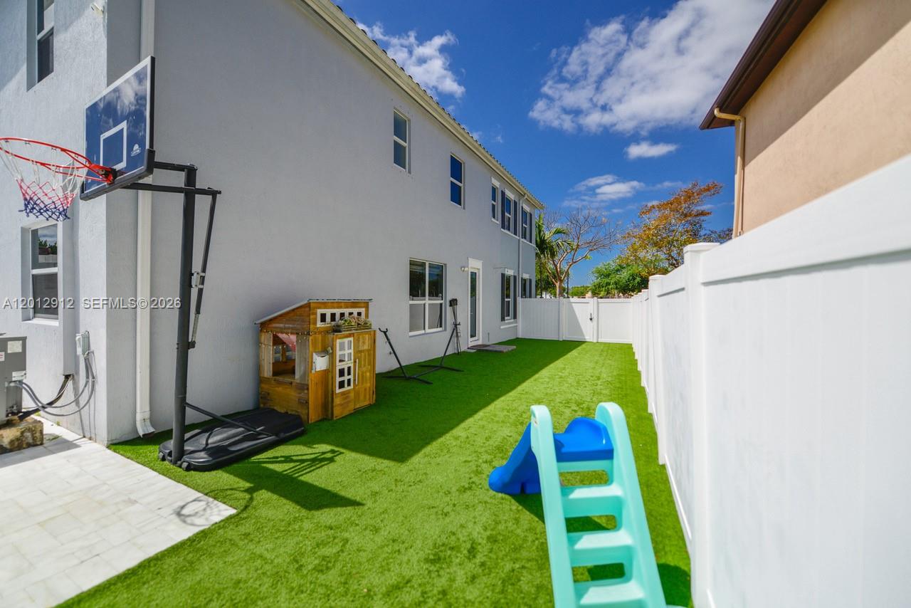 9101 Southwest 169th Place Miami, FL 33196 - Photo 52 of 79