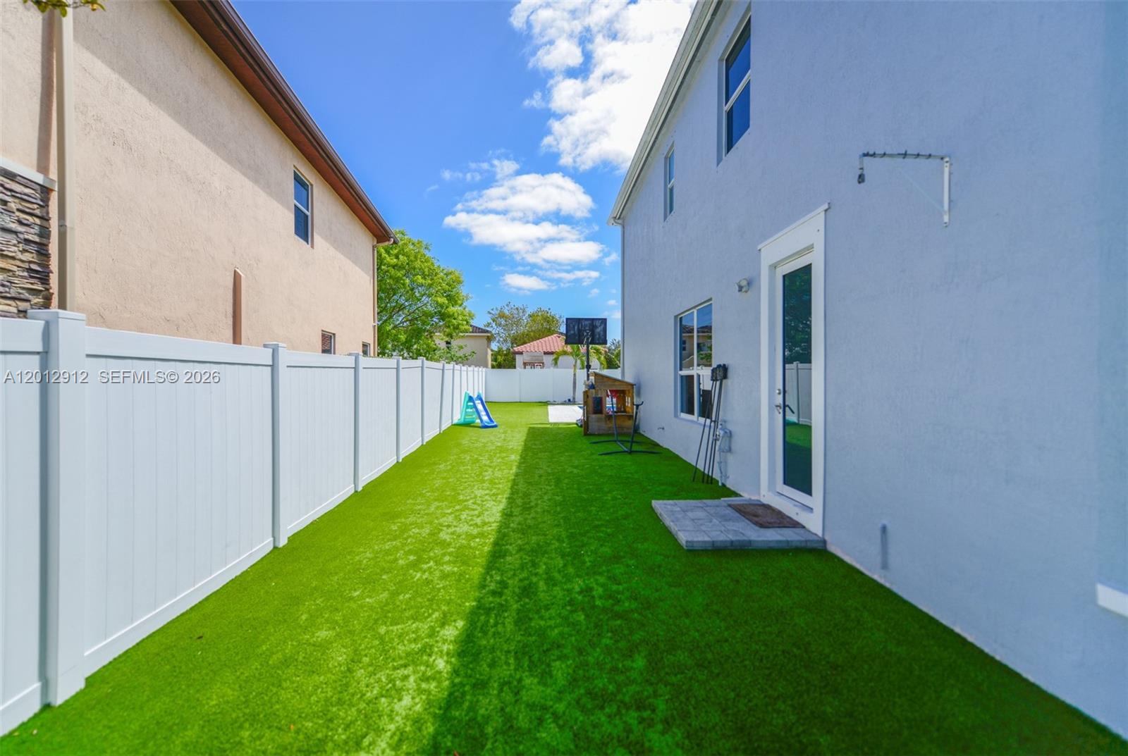 9101 Southwest 169th Place Miami, FL 33196 - Photo 55 of 79