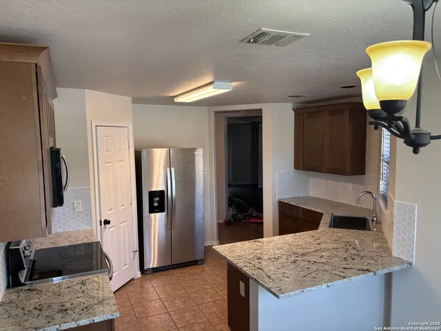 $1,875 | 10435 Alsfeld Ranch, Helotes, TX 78023