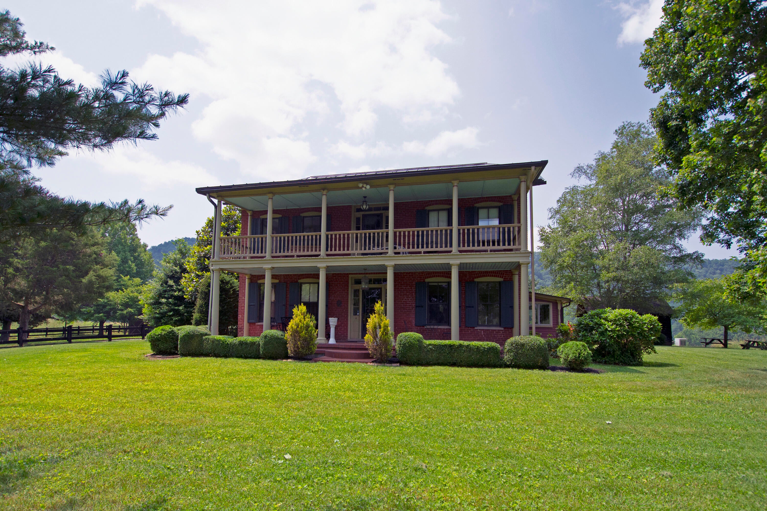 106 Creamery Road Pence Springs, WV 24962 - Photo 23 of 153 Gallery Image 23