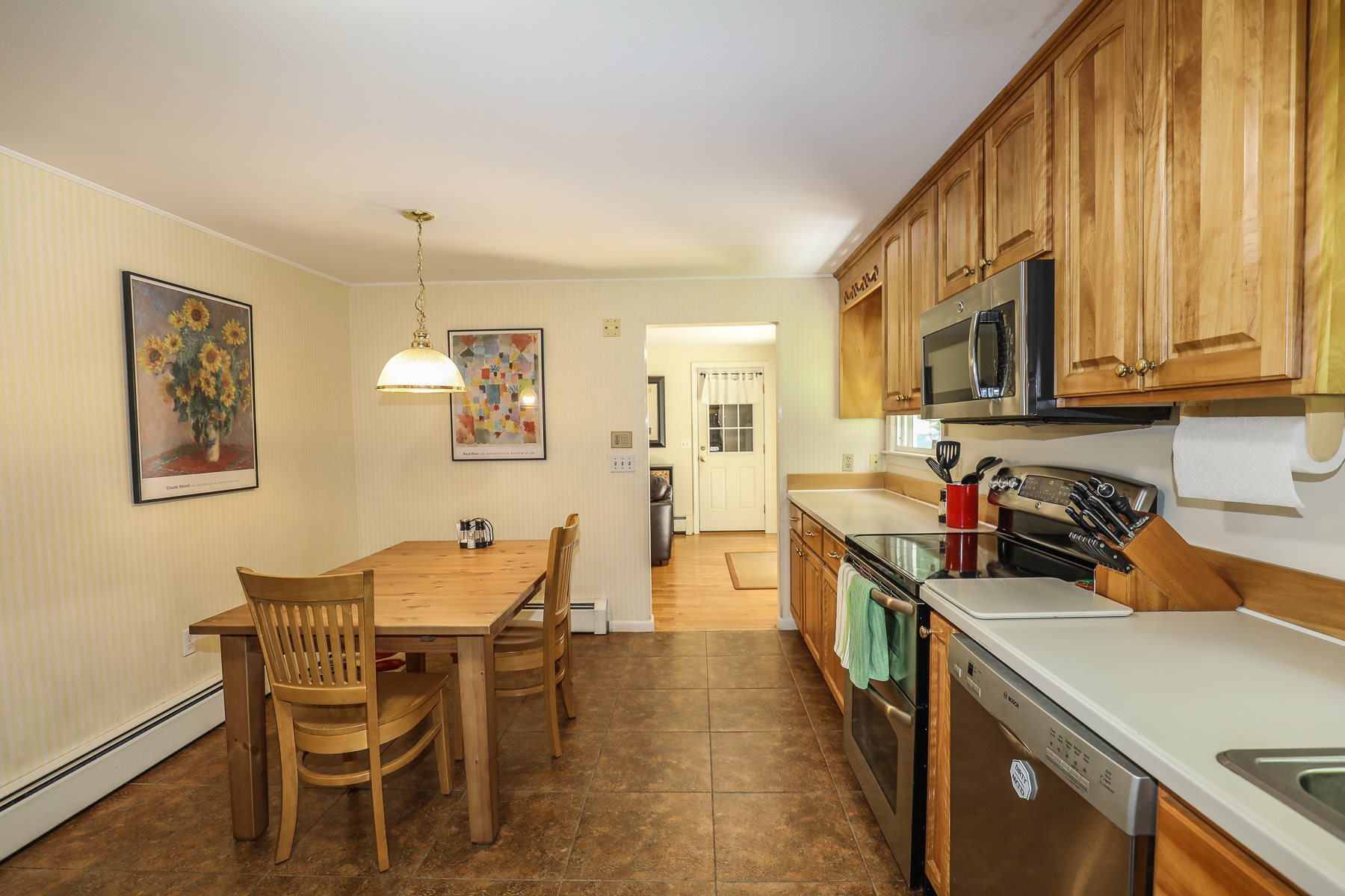 4 Todd Road Nashua, NH 03064 - Photo 11 of 30 Gallery Image 11