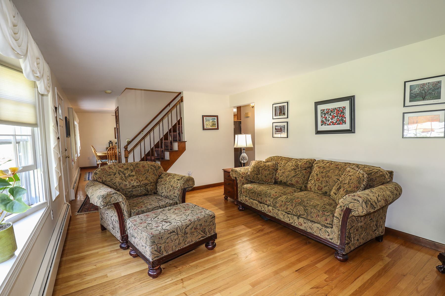 4 Todd Road Nashua, NH 03064 - Photo 4 of 30 Gallery Image 4