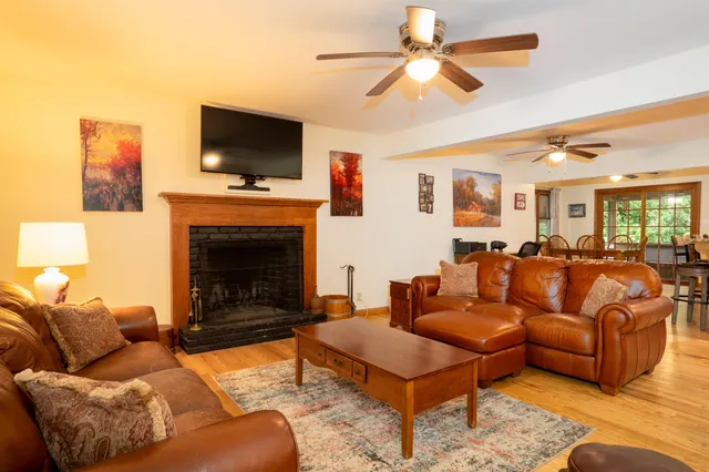 $635,000 | 1649 East Manchester Road, Manchester, VT 05255