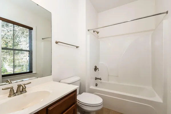 $2,350 | 5194 Celtic Drive, North Charleston, SC 29405