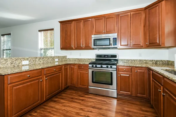$2,350 | 5194 Celtic Drive, North Charleston, SC 29405