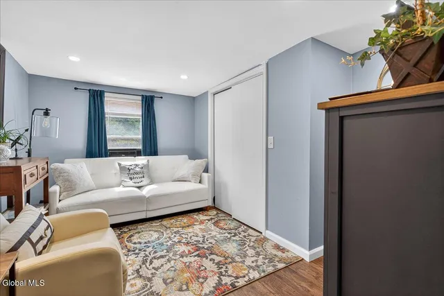 $450,000 | 500 Highway 146, Guilderland, NY 12009