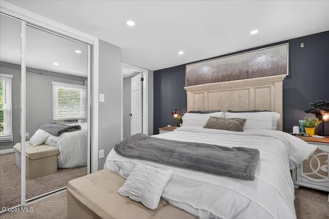 $450,000 | 500 Highway 146, Guilderland, NY 12009