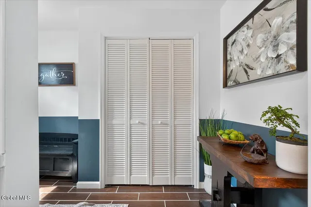 $450,000 | 500 Highway 146, Guilderland, NY 12009