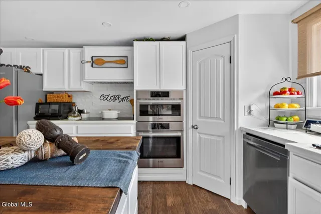 $450,000 | 500 Highway 146, Guilderland, NY 12009