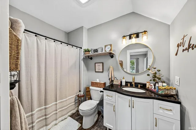 $349,000 | 525 South Main Street, Middlebury, IN 46540