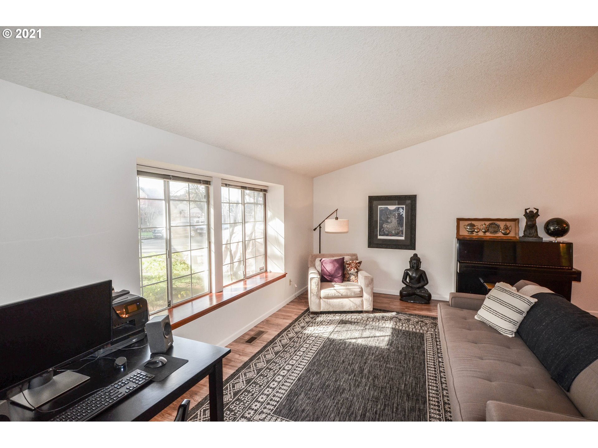 5728 Southwest Calusa Loop Tualatin, OR 97062 - Photo 11 of 29 Gallery Image 11