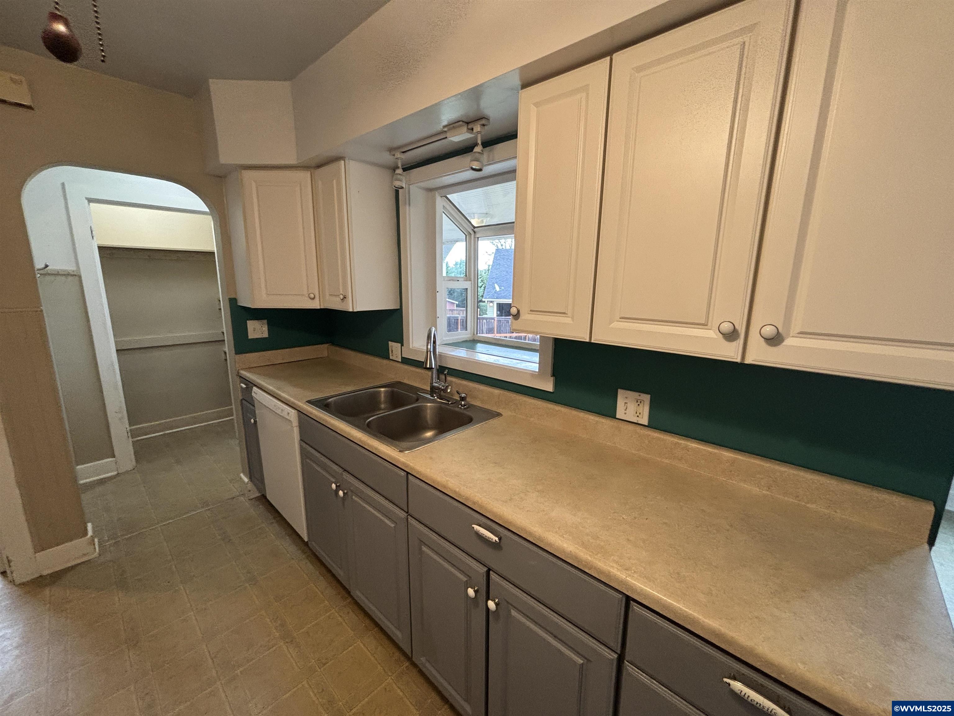 710 Northeast Polk Station Road Dallas, OR 97338 - Photo 11 of 46 Gallery Image 11