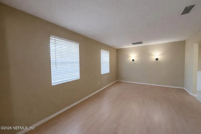 $2,500 | 7 Mitchell Avenue, Orange Park, FL 32073