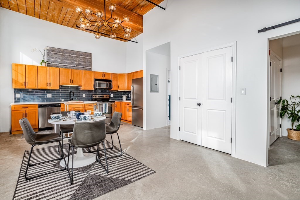 35 Riverwalk Way, Unit R205 Lowell, MA 01854 - Photo 8 of 32 Gallery Image 8