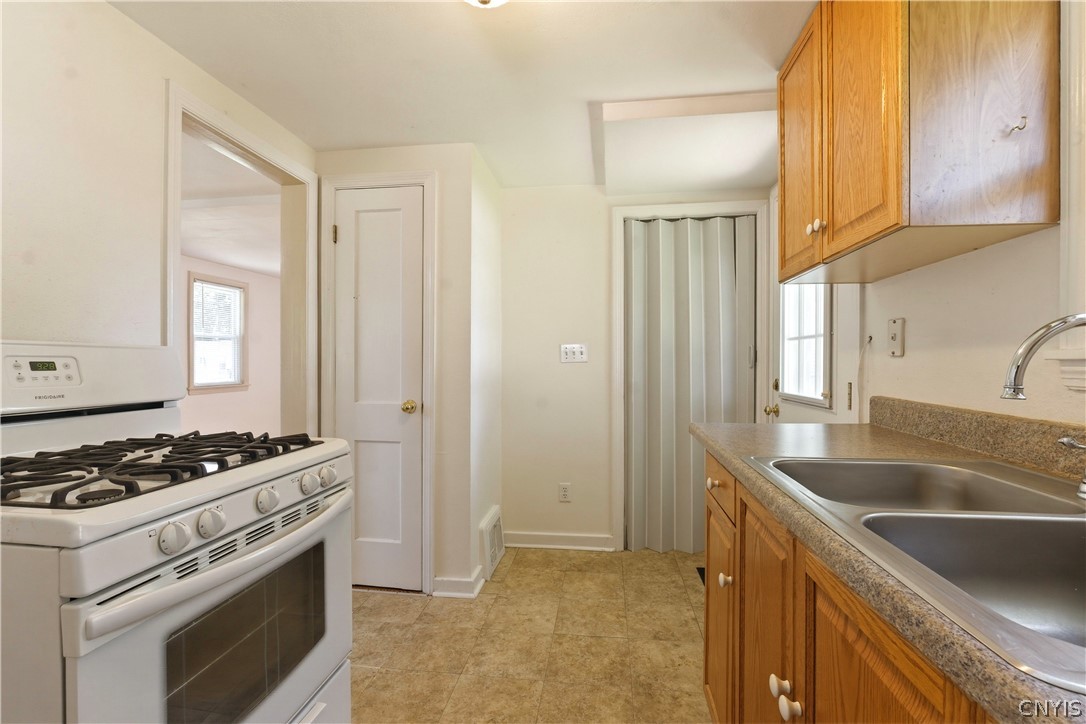 818 Roosevelt Avenue Rome, NY 13440 - Photo 14 of 30