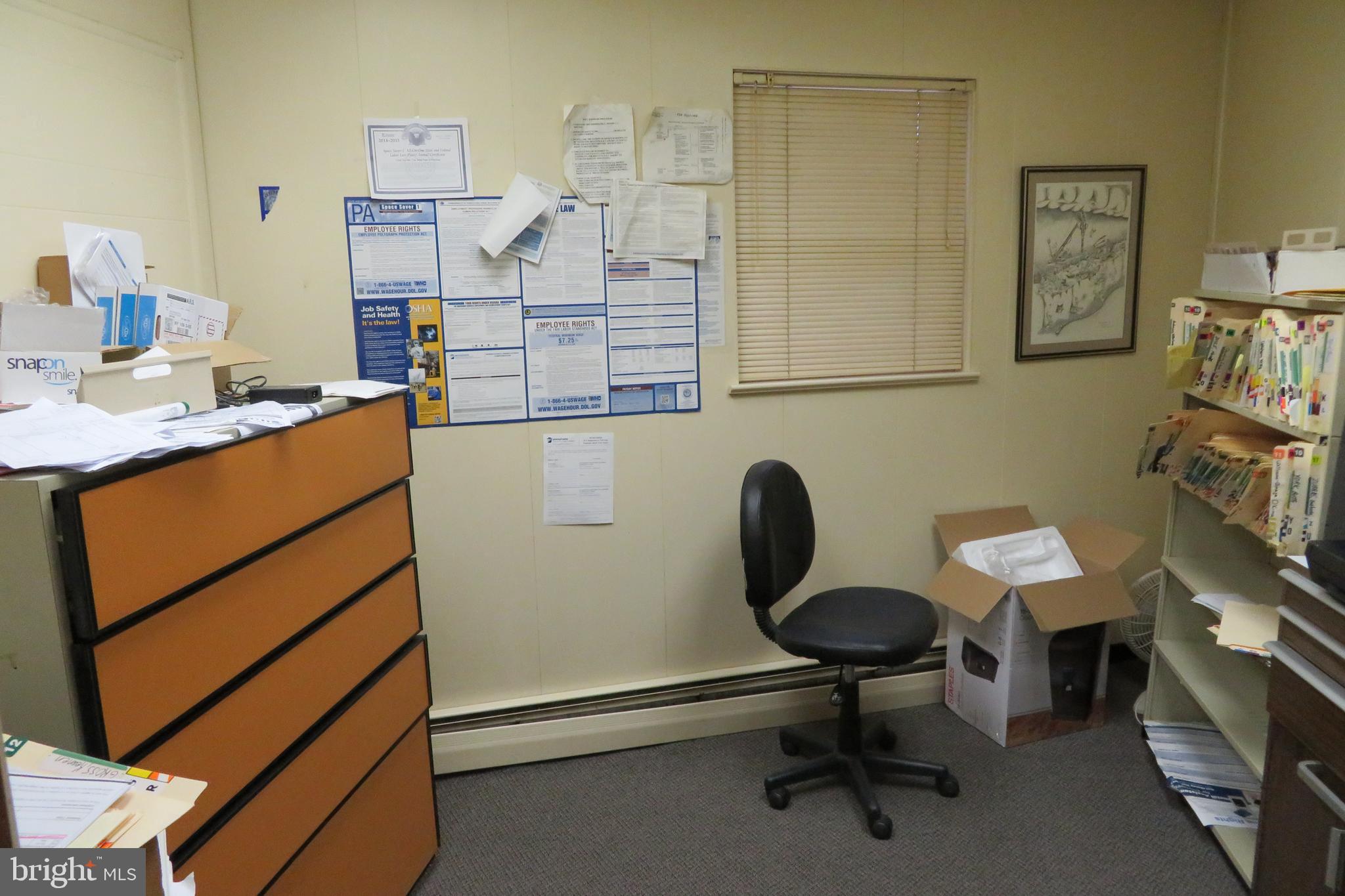 633 Ashmead Road Cheltenham, PA 19012 - Photo 31 of 40 Fourth office room