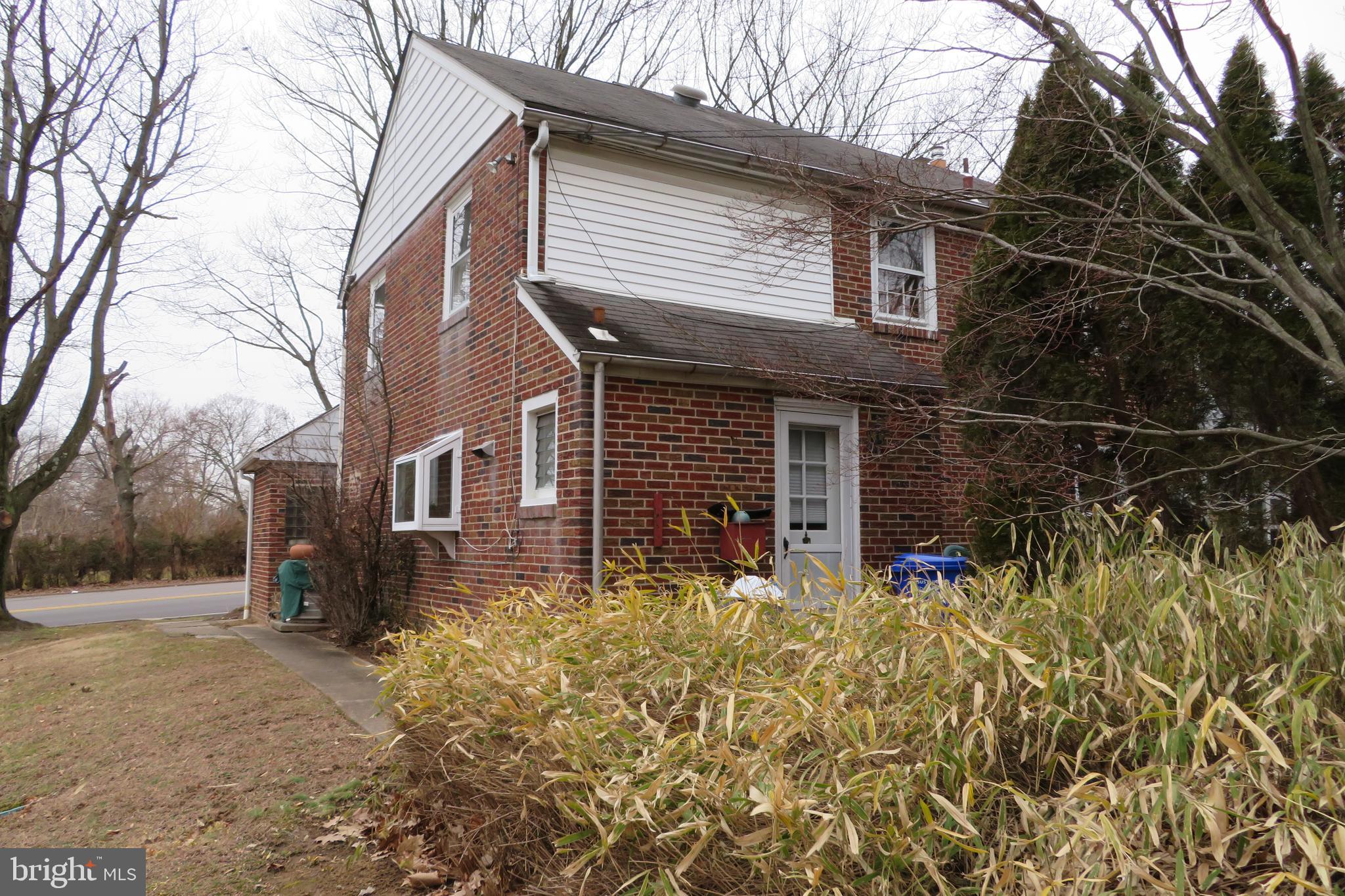 633 Ashmead Road Cheltenham, PA 19012 - Photo 38 of 40 Side of house.