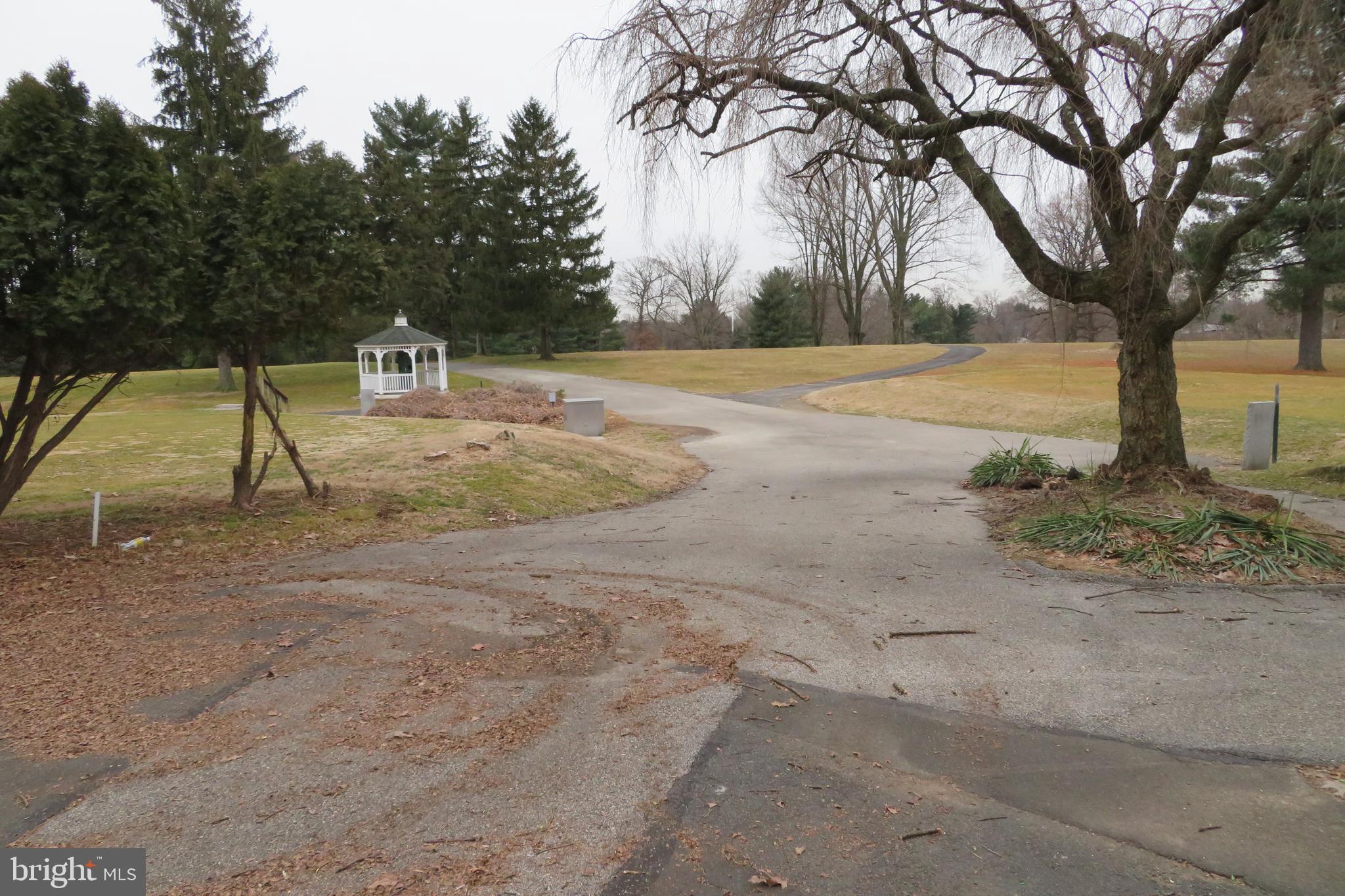633 Ashmead Road Cheltenham, PA 19012 - Photo 40 of 40 Golf course across the street.