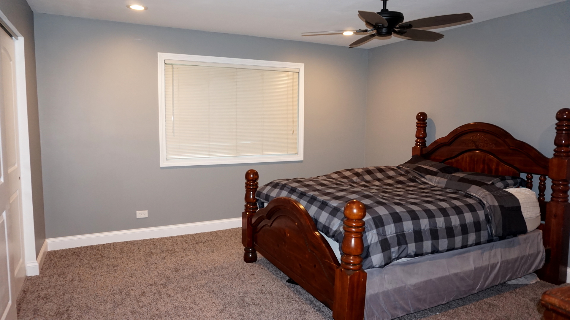 5740 Timberlane Road Matteson, IL 60443 - Photo 14 of 17 a bedroom with a bed and window